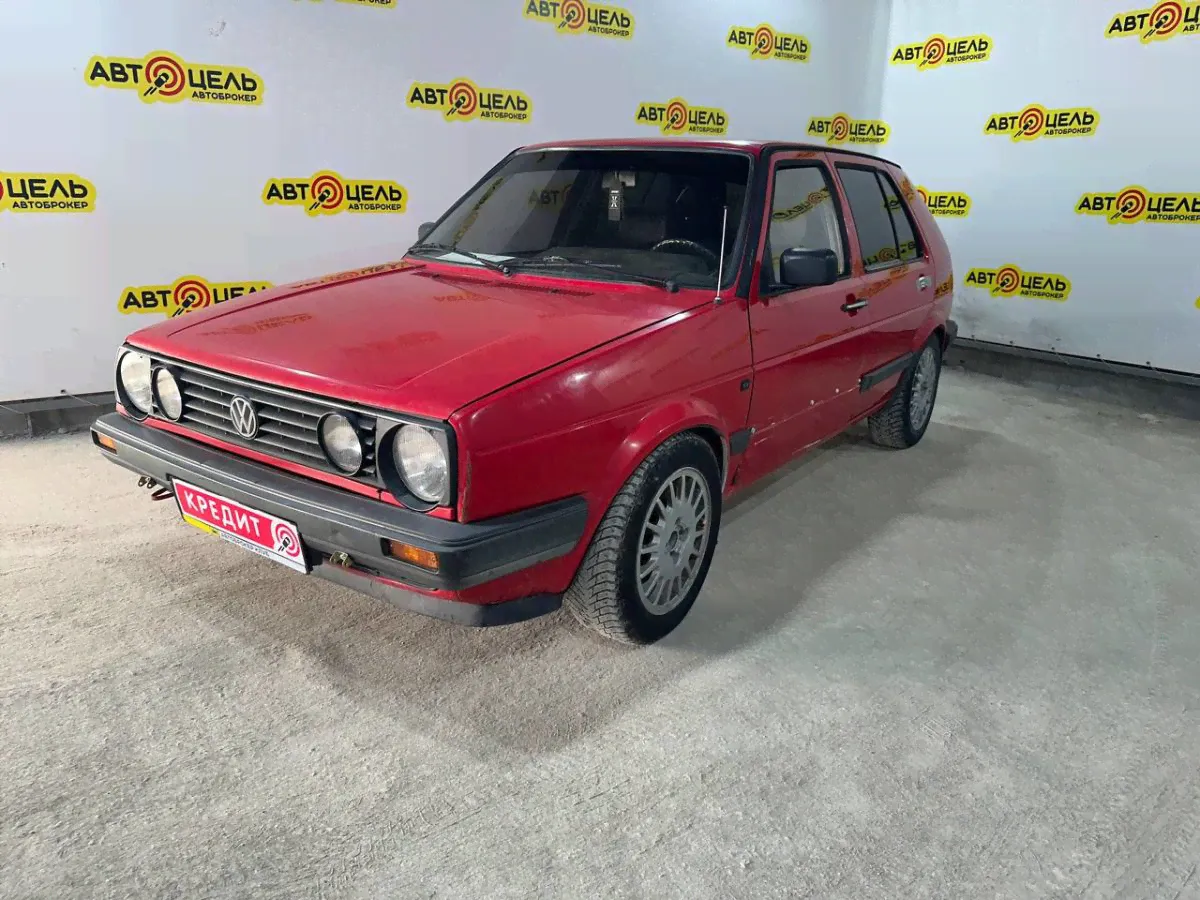 Volkswagen Golf, 1990 год