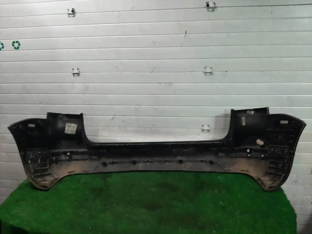 Бампер задний для volkswagen touareg (7L) 7L6807417D