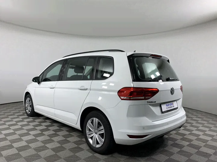 VOLKSWAGEN Touran 1.6, 2018-0