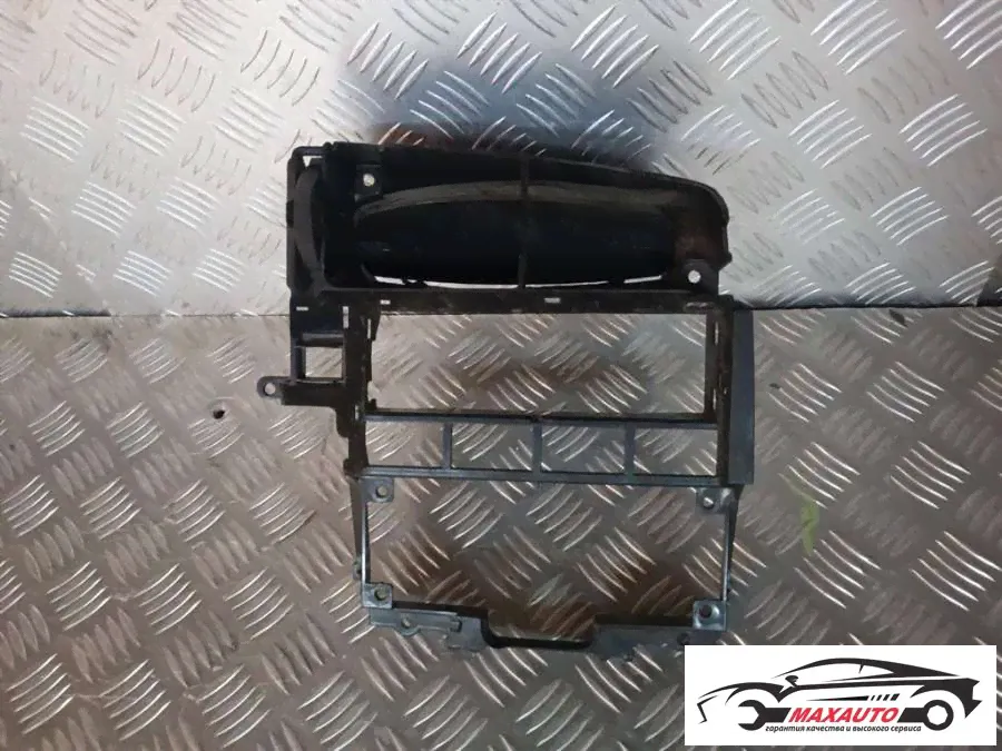 Рамка под магнитолу Volkswagen Passat B4 1993-1997 1994г. (артикул М59-35961)-4