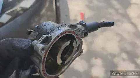 Как поменять Вакуумный насос на Пассат Б7 2,5L. Замена Вакуумного насоса.Passat B7vacuum pump gasket