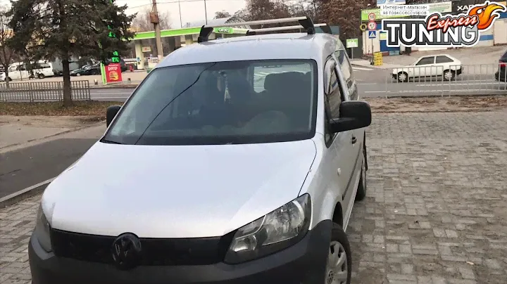 Зимняя заглушка в бампер Фольксваген Кадди 3 глянец / Зимняя накладка бампера Volkswagen Caddy 3