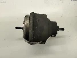 Подушка крепления двигателя Volkswagen Passat B5