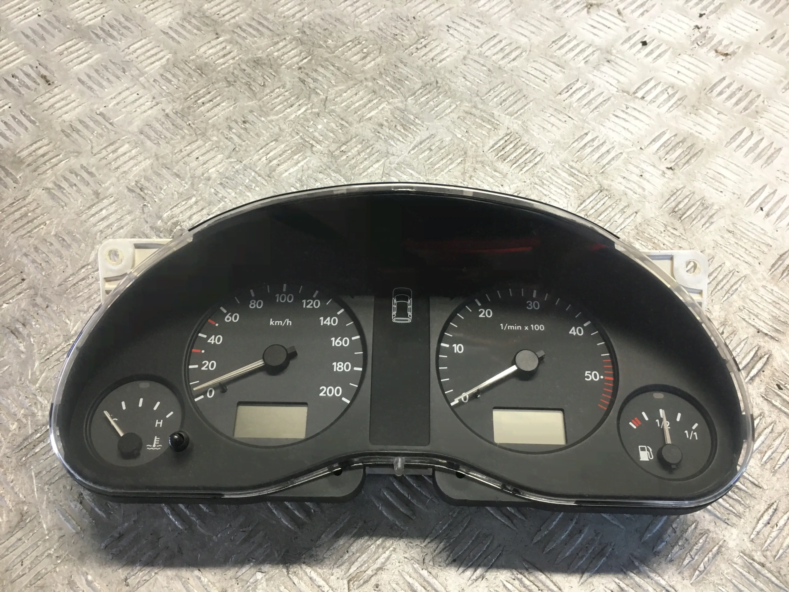 Щиток приборов (приборная панель) Volkswagen Sharan 1 поколение (1995-2000), 5958904