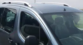 Volkswagen Caddy (08–) Рейлинги продольные (крепление на болтах), серебро (Caddy Maxi)