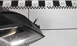 Фара передняя правая Volkswagen Caddy 4 галоген