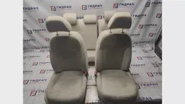Комплект сидений Volkswagen Jetta (A6) .