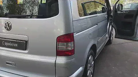 Volkswagen Multivan 2.5d AT (131 л.с.) 2007 года