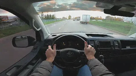 2017 Volkswagen Caravelle 2.0TDI (140) 4Motion POV TEST DRIVE