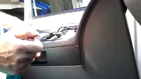 Как снять заменить панель управления ел.стекло.под.VW T5 demontaz  zamiana panele przelacznika szyby