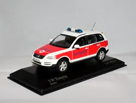 Коллекционная модель VOLKSWAGEN TOUAREG NOTARZT, 1/43