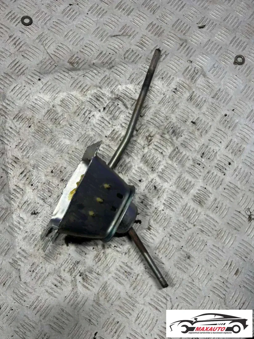 Кулиса Volkswagen Pointer 2005г. (артикул 22122-77939521)