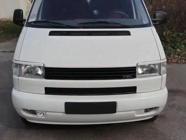 Реснички на прямые фары для Volkswagen Transporter T4