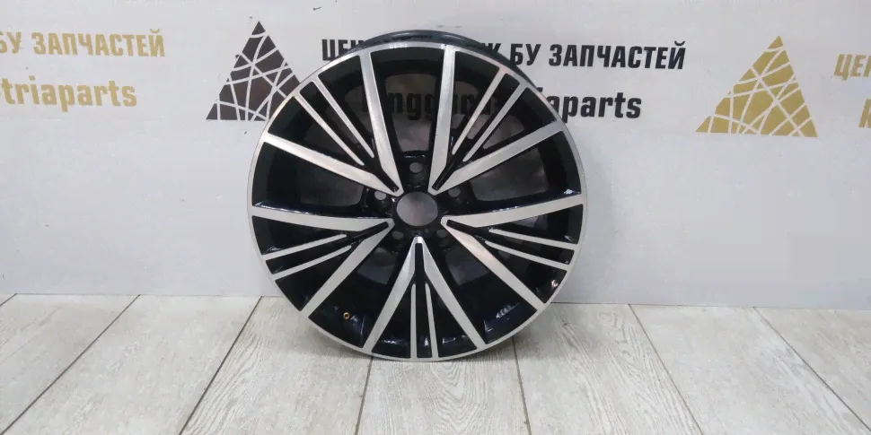 Диск литой R17 Volkswagen Polo 5 OEM 6C0601025L-0