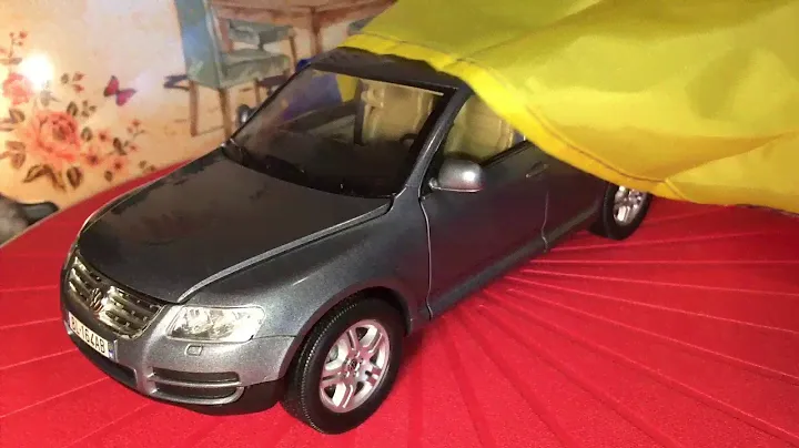 VW Touareg 1:18   Bburago