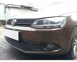 Сетка в бампер на автомобиль Volkswagen Jetta VI 2010- black. ZR.VW.JET.VI.10.b