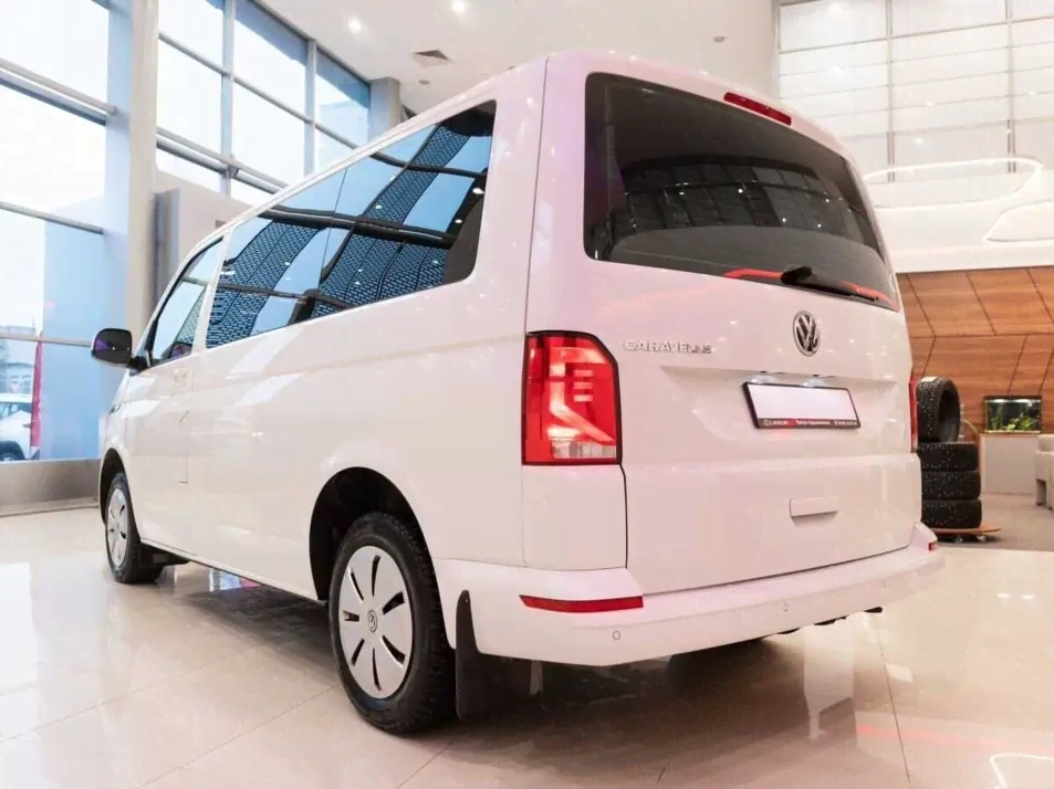 Volkswagen Caravelle с пробегом-3