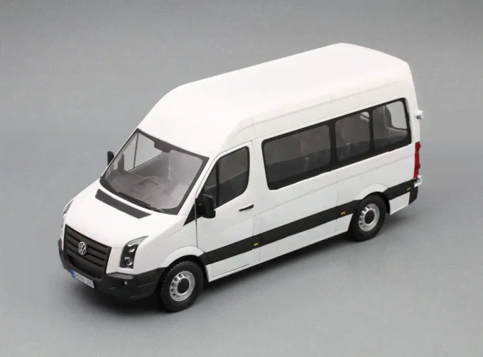 VOLKSWAGEN Crafter Bus, white-2