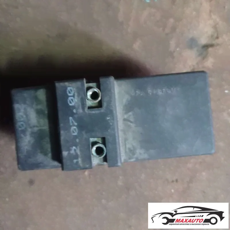 Блок управления вентилятора Volkswagen Bora 2002г. (артикул ueo-45874914)-2