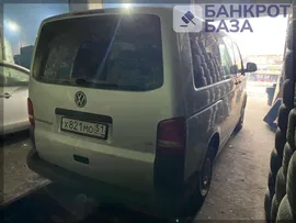 Автомобиль Volkswagen 7НС CARAVELLE , 2013 г.в., VIN WV2ZZZ7HZDH098532, цвет серебристый. Должник Вишняков Д.Г.
