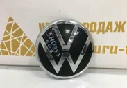 Эмблема решетки радиатора Volkswagen Polo 6 2020 OEM 5H0853601