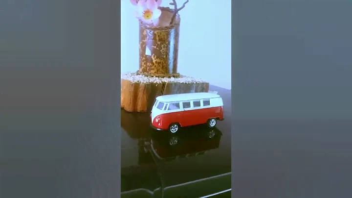 Welly Diecast Volkswagen 1963 T1 Bus