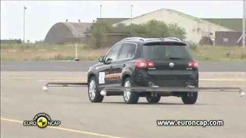 Euro NCAP | Volkswagen Tiguan | 2009 | ESC test