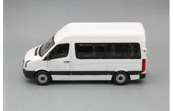 VOLKSWAGEN Crafter Bus, white-0