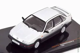 Volkswagen Passat GT B3 1988 silver (iXO 1:43)