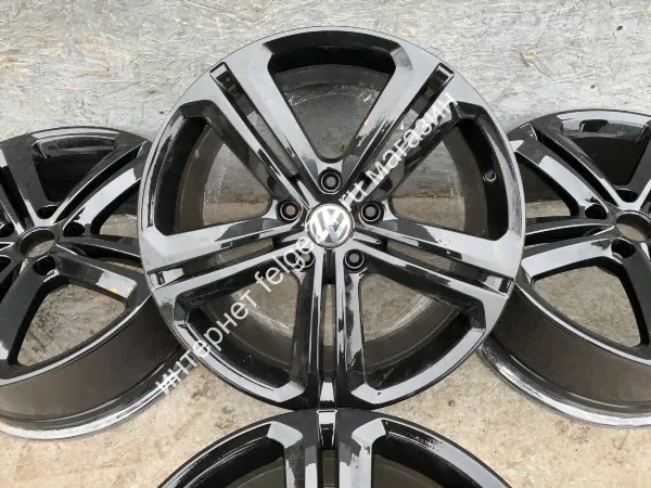 Оригинальные диски на Volkswagen Touareg R20-0