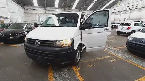 Volkswagen Transporter 2.0 L/9 Pas. 2015