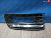 Рамка ПТФ NSP (правая, с хром молдингом) Volkswagen Polo 5 (2015-2020)