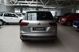 Volkswagen Tiguan 2.0 AMT (180 л.с.) 4WD 2018