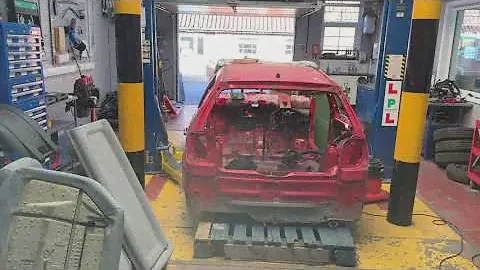 RIP Volkswagen Lupo (Yes My College Has An Area Where They Service And Scrap Cars)