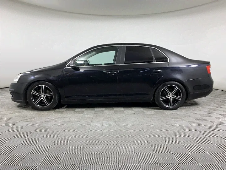 VOLKSWAGEN Jetta 1.6, 2008-4