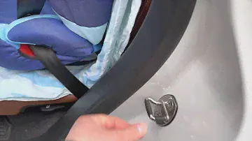 Volkswagen Touareg шум и скрип в салоне