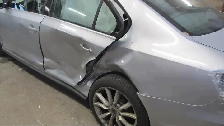 VW Jetta.  The quarter panel replacement . Замена заднего крыла.