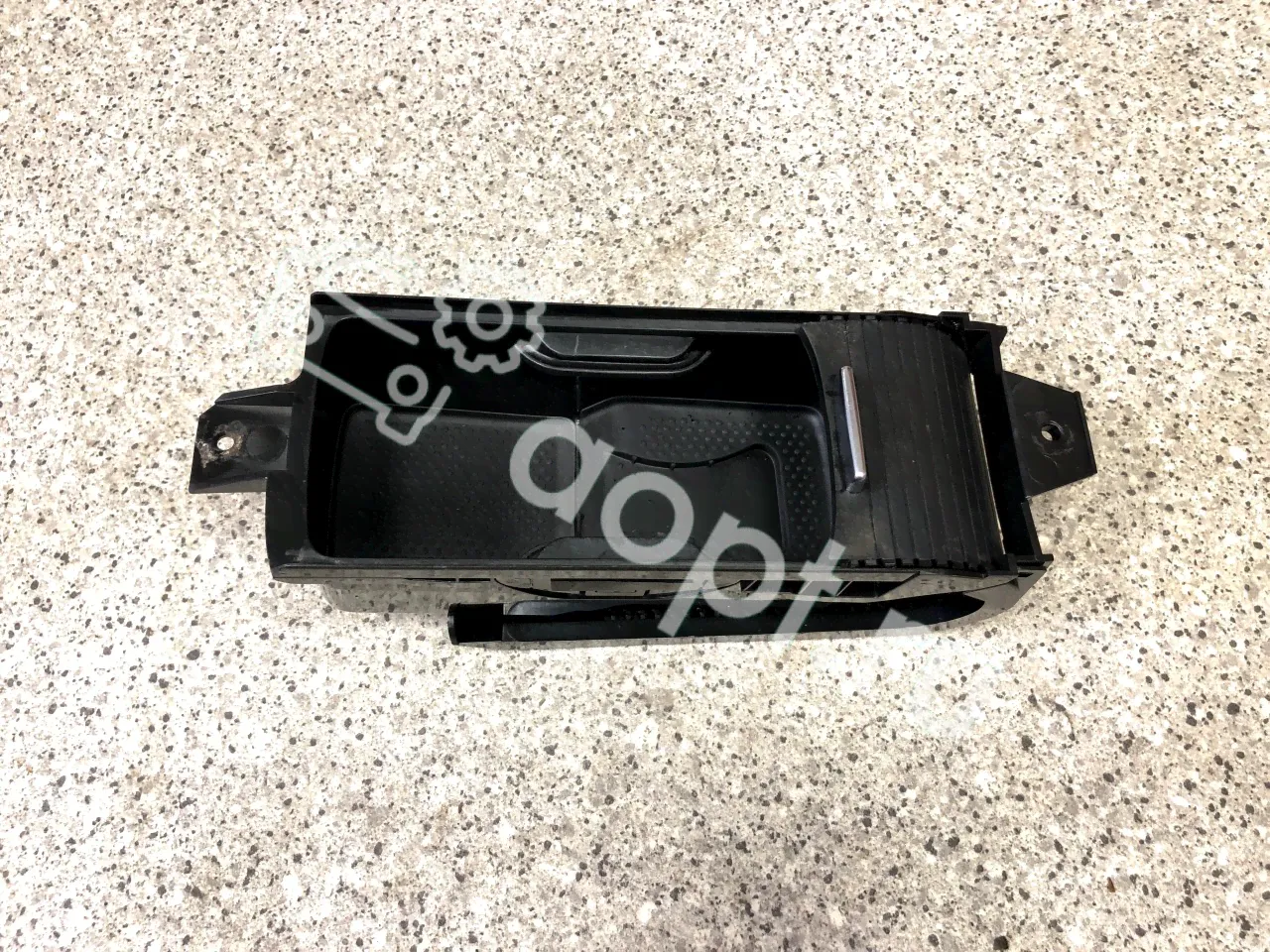 Подстаканник со шторкой Volkswagen Scirocco, Golf V, VI, Eos, Jetta-0