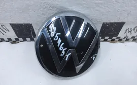 Эмблема решетки радиатора Volkswagen Polo 6