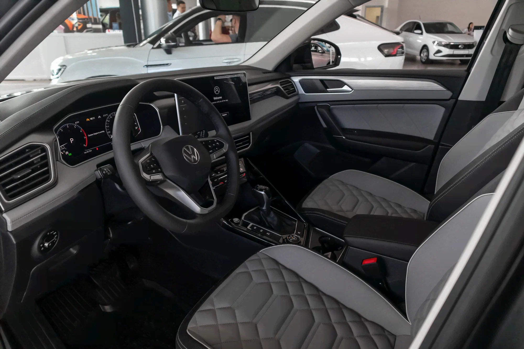 Volkswagen TAYRON 2.0 4WD R-Line PRO-2