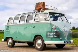 Переносчик Volkswagen T1 — стоковые фотографии и другие картинки Volkswagen - Volkswagen, Автобус, фольксваген фургон