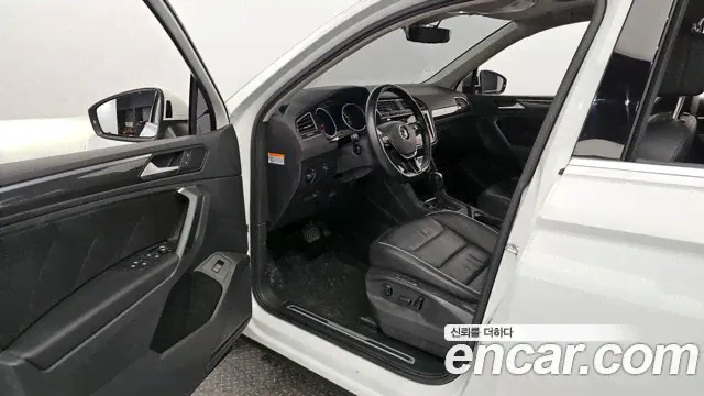 Volkswagen Tiguan second Generation, 2020-1
