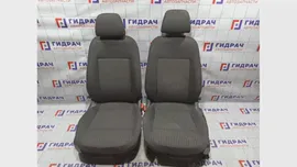 Комплект сидений Volkswagen Polo Sedan (Mk5) . Дефект водительского сиденья.