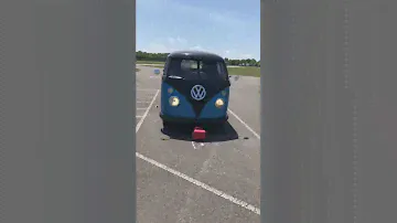 1962 Volkswagen Bus - Double Cab