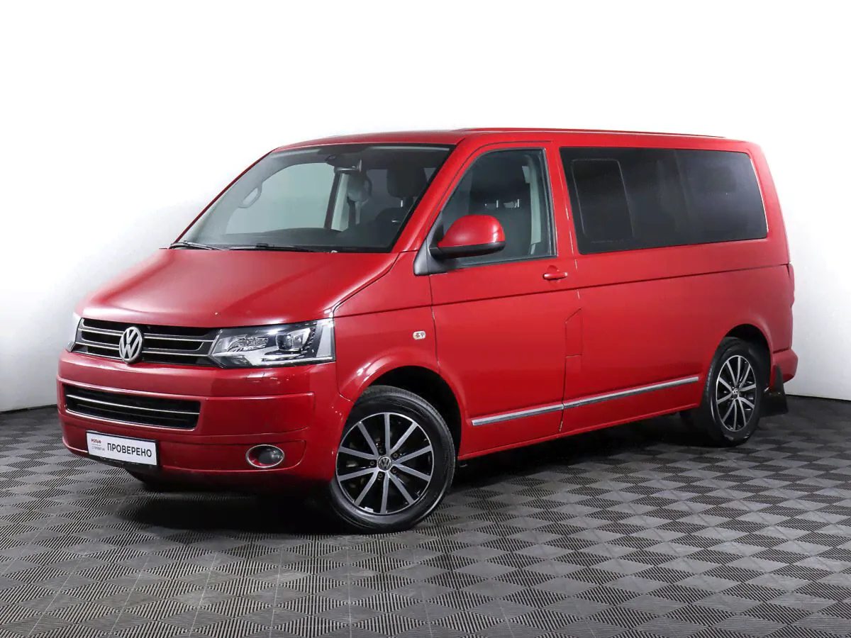 Volkswagen Multivan, Минивэн красный-0