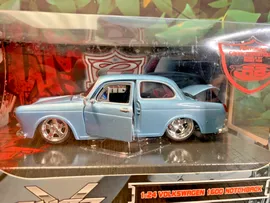 NEW IN BOX SEALED DIECAST MAISTO V BUGZ VOLKSWAGEN 1600 NOTCHBACK SCALE 1:24