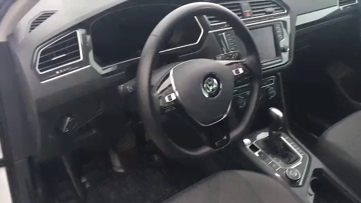 3D автомобильные коврики в салон Volkswagen Tiguan II (Фольксваген Тигуан 2) 2016-н.в. LUXMATS