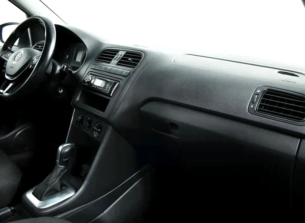 Volkswagen Polo V Рестайлинг-0