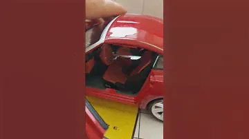 Коллекционная модель Chrysler Crossfire 1/18
