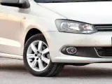 КОМПЛЕКТ РЕШЁТОК БАМПЕРА ПОД ПТФ VOLKSWAGEN POLO V (SEDAN)